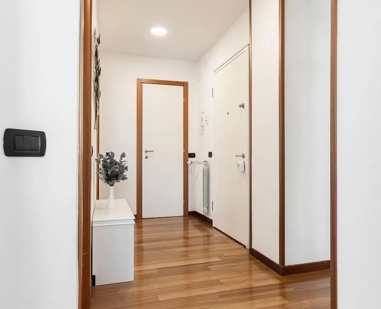 Nest Of Elegance - 5 Minuti Dalla Stazione - La Spezia Apartment