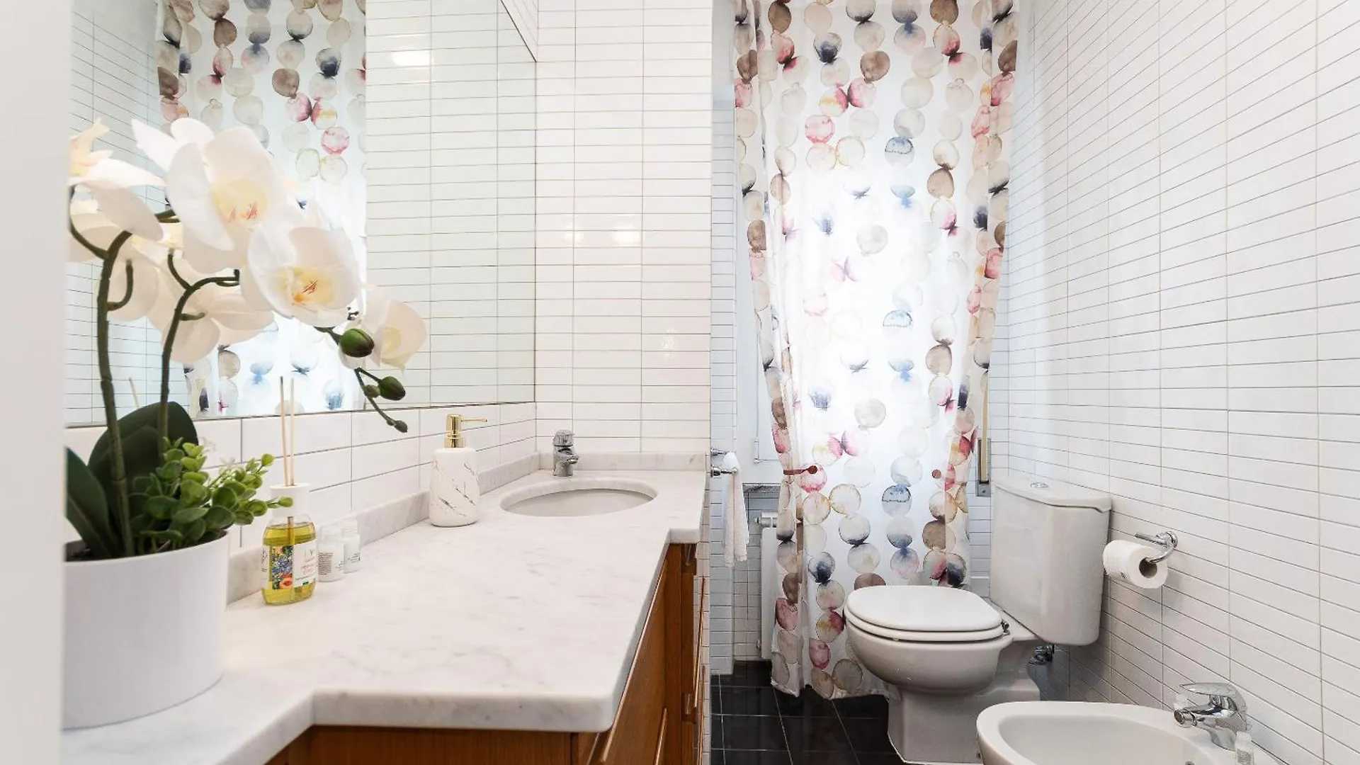 Nest Of Elegance - 5 Minuti Dalla Stazione - La Spezia Apartment